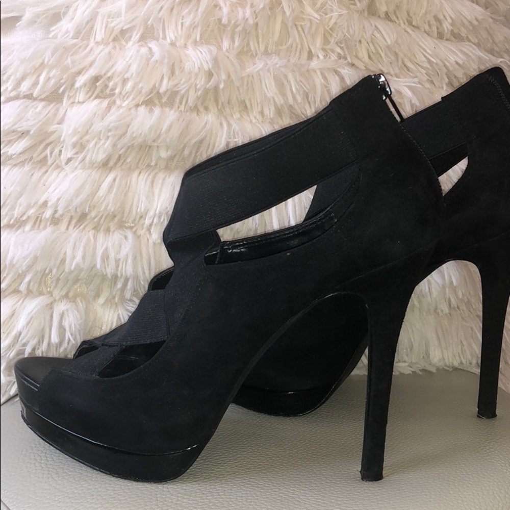 Jessica Simpson Black Suede Peep Toe Heel🖤
